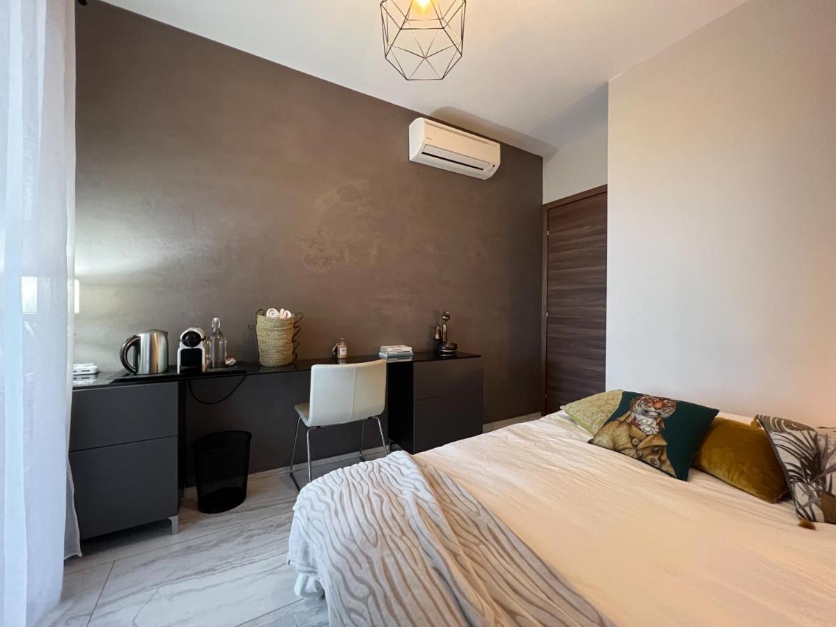 Holy-Day Rooms Milano Екстер'єр фото